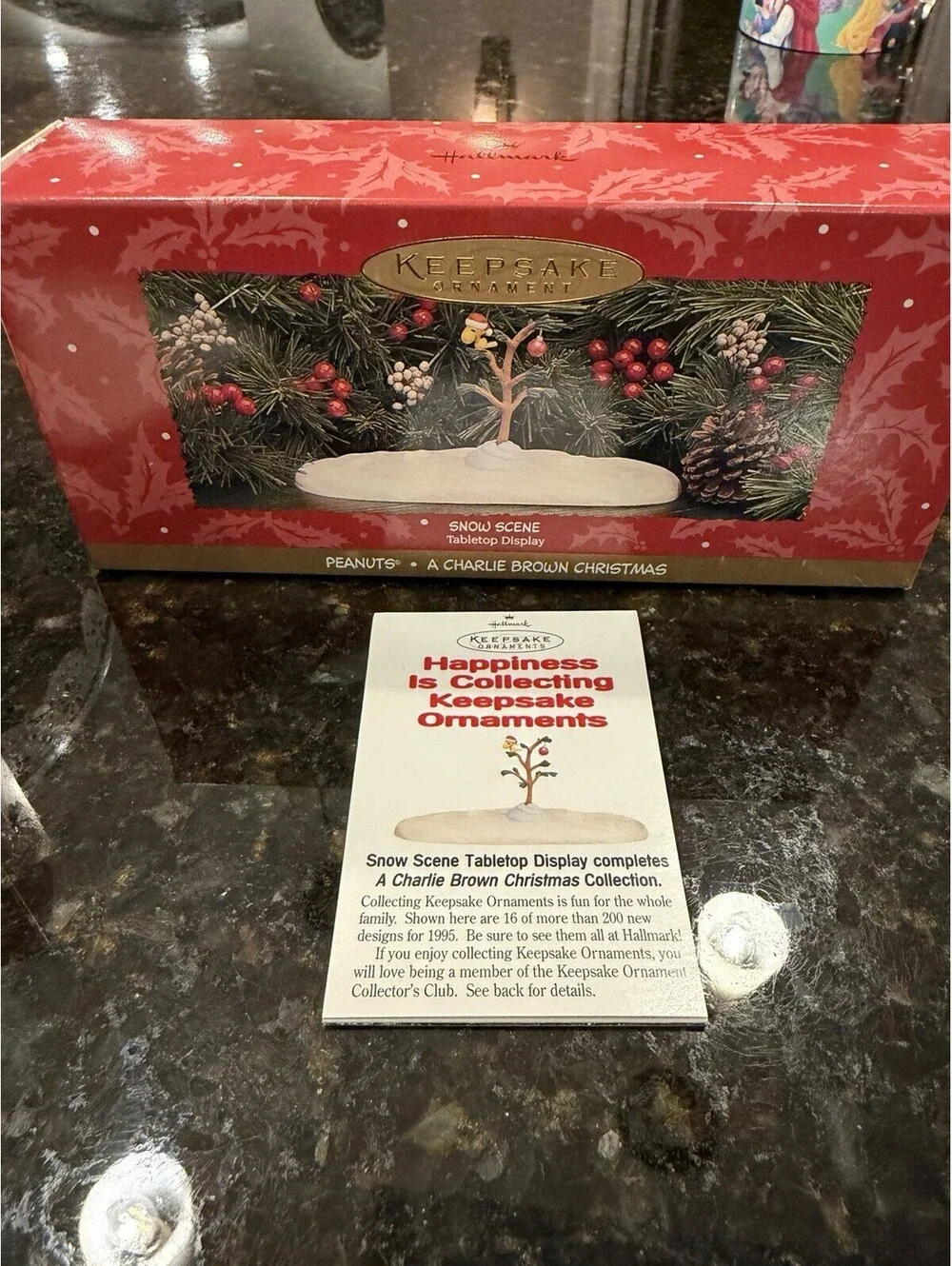 Hallmark Keepsake 1995 Charlie Brown  Christmas Set 5 Ornaments Snow Scene New